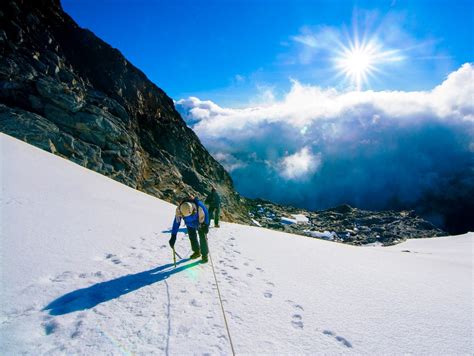 suspends temporarily word hike|Suspends temporarily .